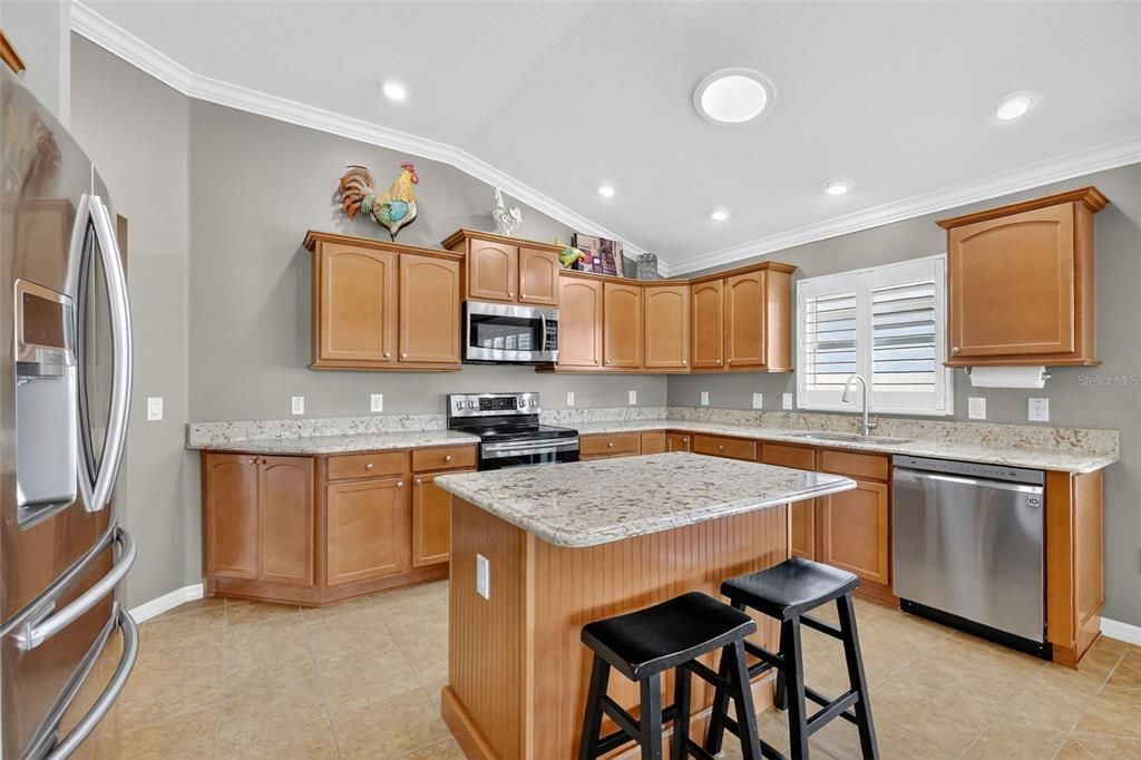 For Sale: $550,000 (3 beds, 2 baths, 1602 Square Feet)