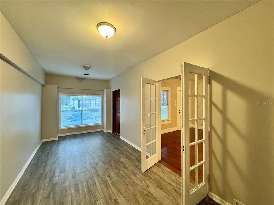 出租: $1,595 (3 贝兹, 1 浴室, 1546 平方英尺)