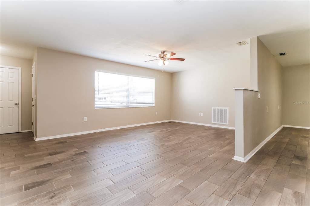 For Rent: $2,265 (2 beds, 2 baths, 1446 Square Feet)