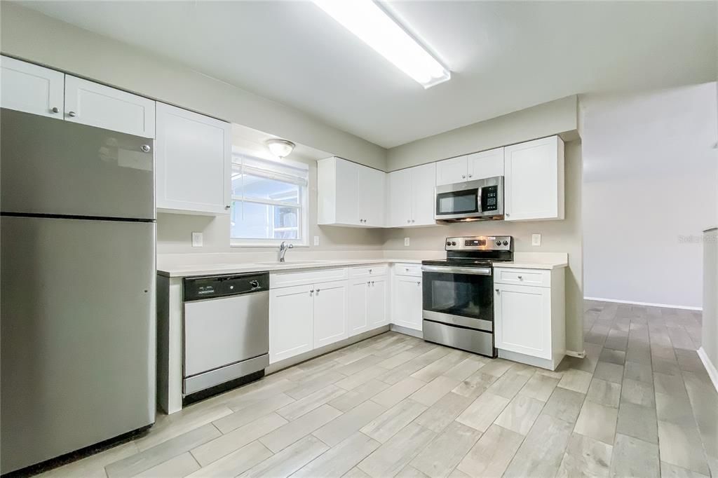 For Rent: $2,265 (2 beds, 2 baths, 1446 Square Feet)