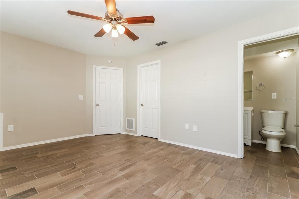 For Rent: $2,265 (2 beds, 2 baths, 1446 Square Feet)