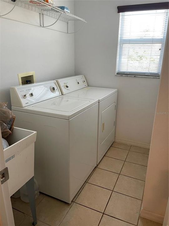 На продажу: $245,000 (2 спален, 2 ванн, 1253 Квадратных фут)