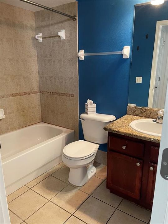 На продажу: $245,000 (2 спален, 2 ванн, 1253 Квадратных фут)