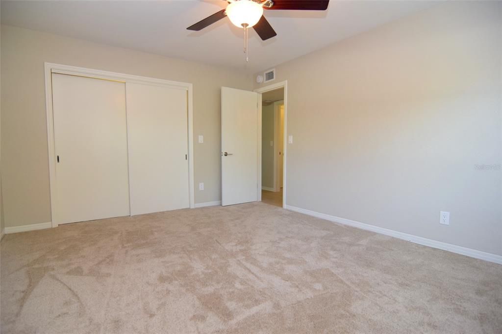 For Rent: $2,800 (2 beds, 1 baths, 1000 Square Feet)