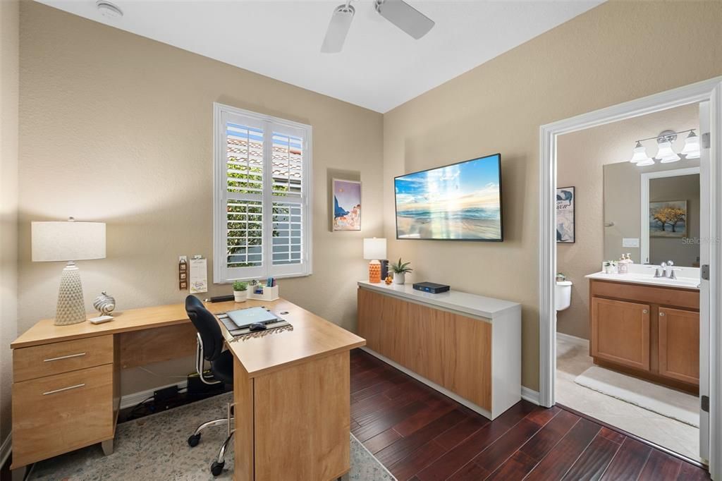 待售: $584,900 (3 贝兹, 3 浴室, 2006 平方英尺)