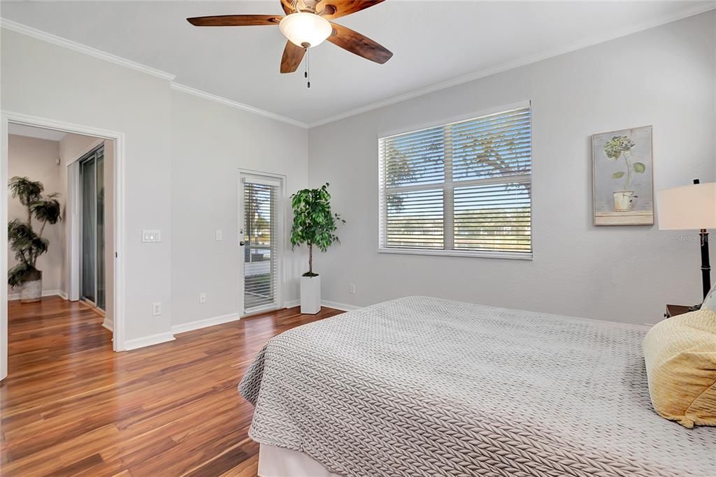 For Sale: $255,000 (2 beds, 2 baths, 1215 Square Feet)