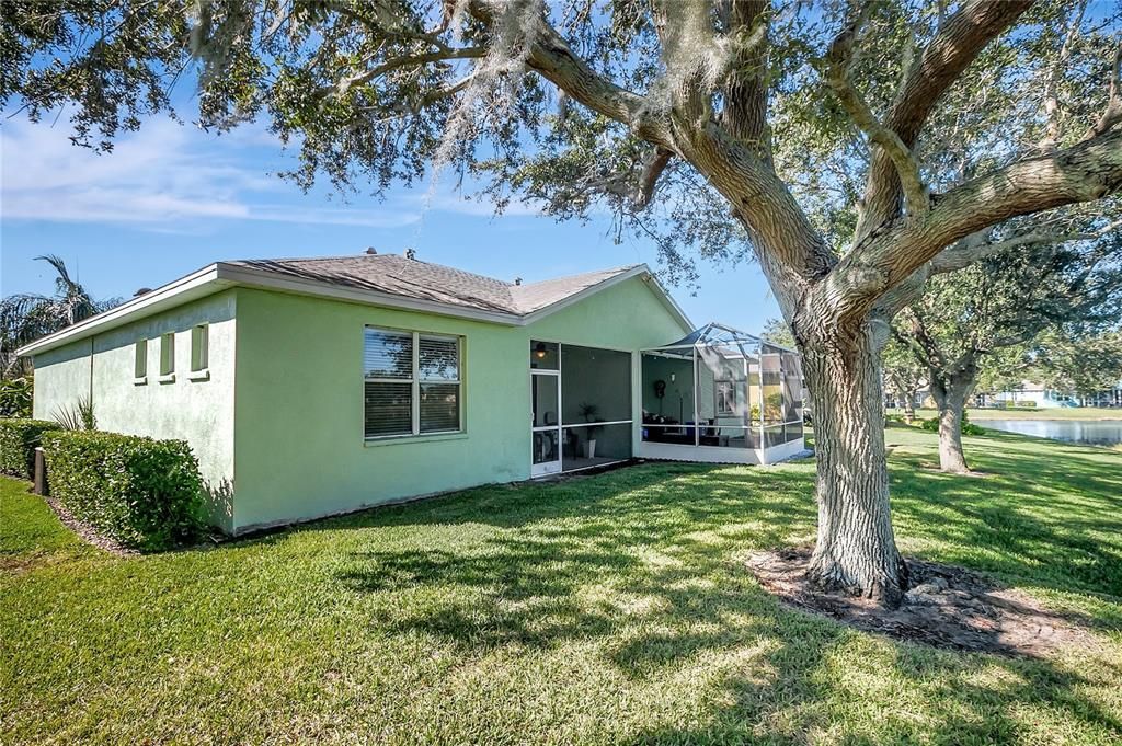 For Sale: $255,000 (2 beds, 2 baths, 1215 Square Feet)