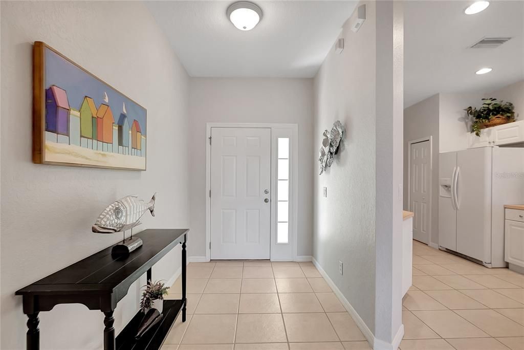 For Sale: $255,000 (2 beds, 2 baths, 1215 Square Feet)