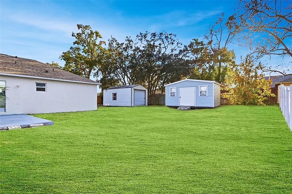 На продажу: $300,000 (4 спален, 2 ванн, 1746 Квадратных фут)