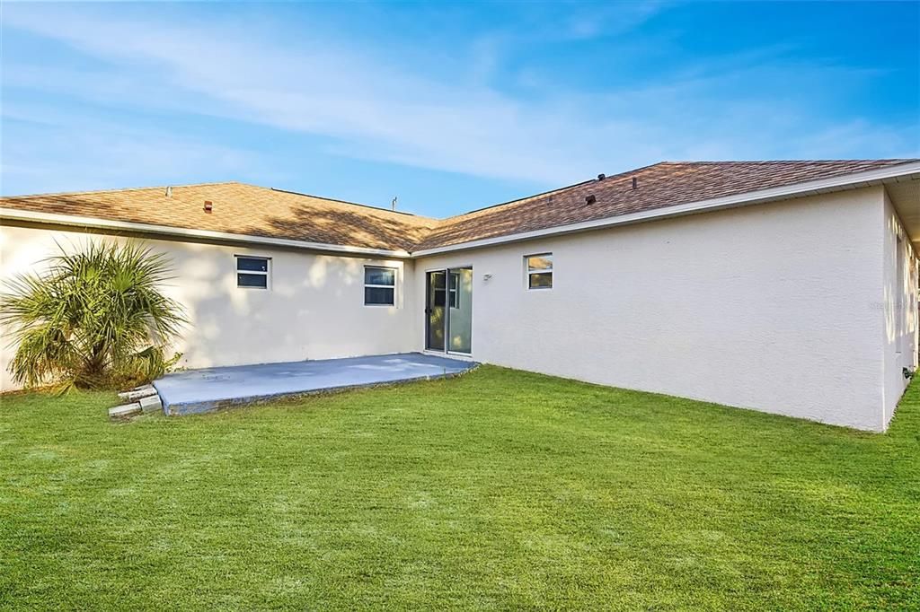 На продажу: $300,000 (4 спален, 2 ванн, 1746 Квадратных фут)