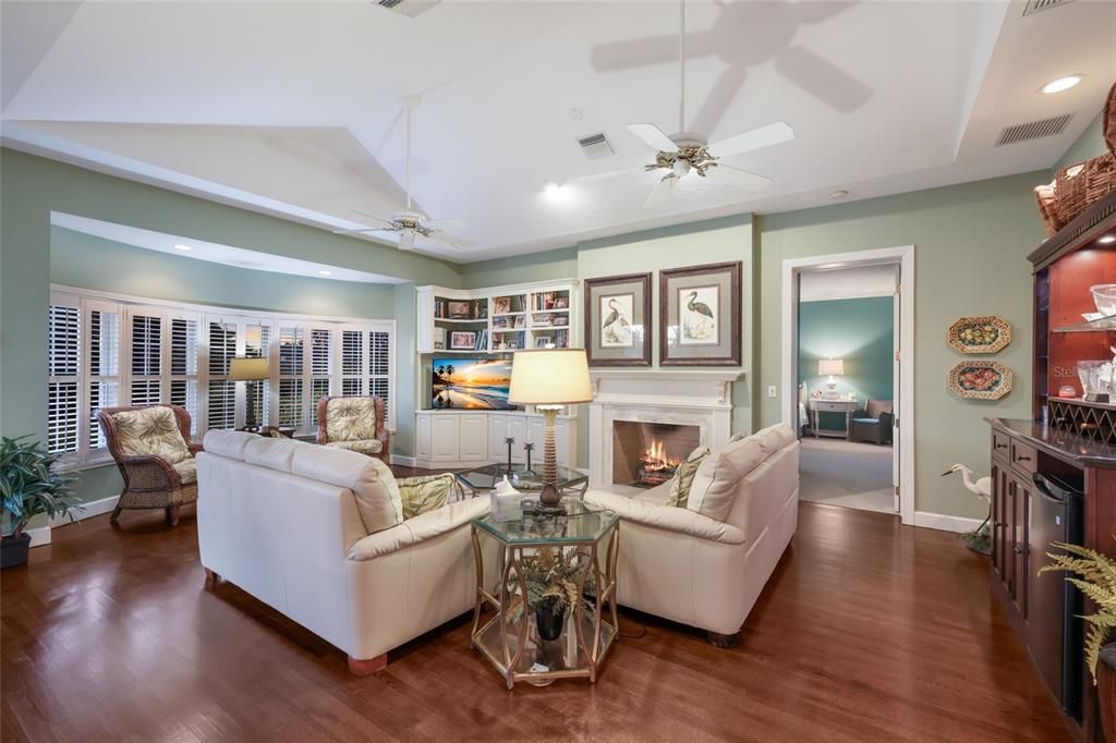 For Sale: $1,825,000 (4 beds, 3 baths, 4095 Square Feet)