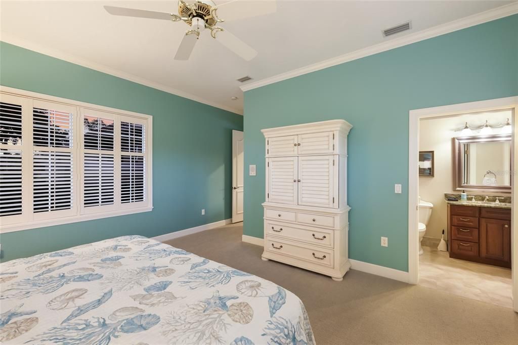 For Sale: $1,825,000 (4 beds, 3 baths, 4095 Square Feet)