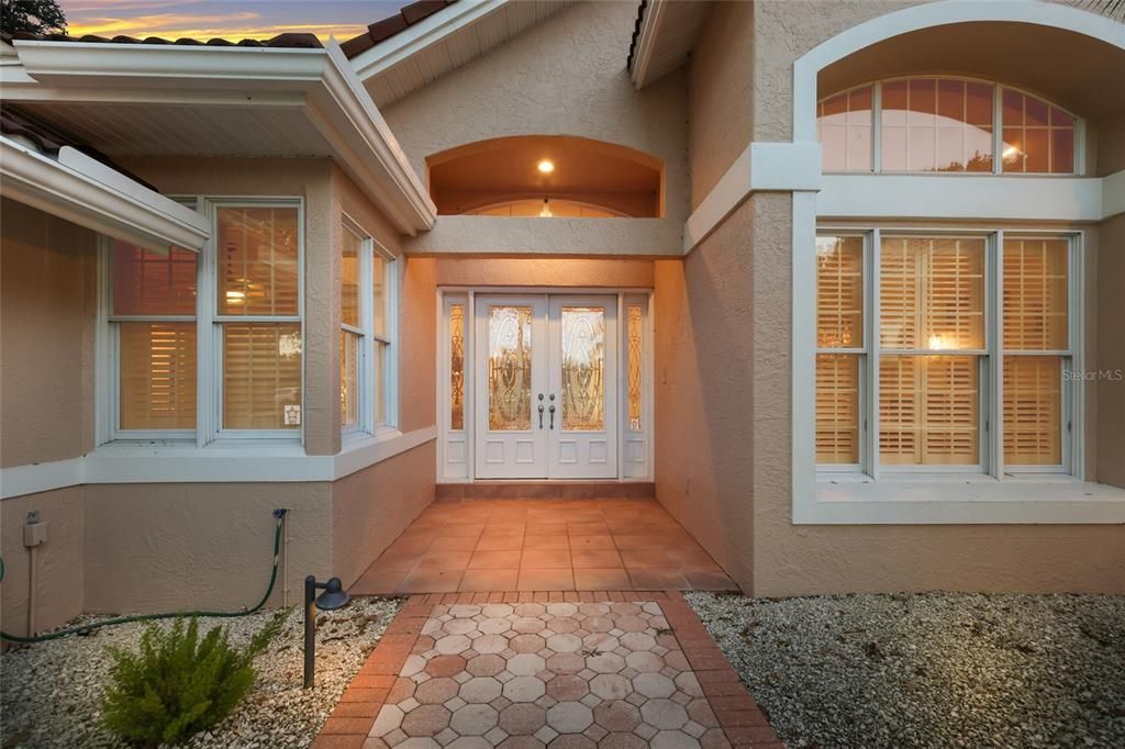 For Sale: $1,825,000 (4 beds, 3 baths, 4095 Square Feet)