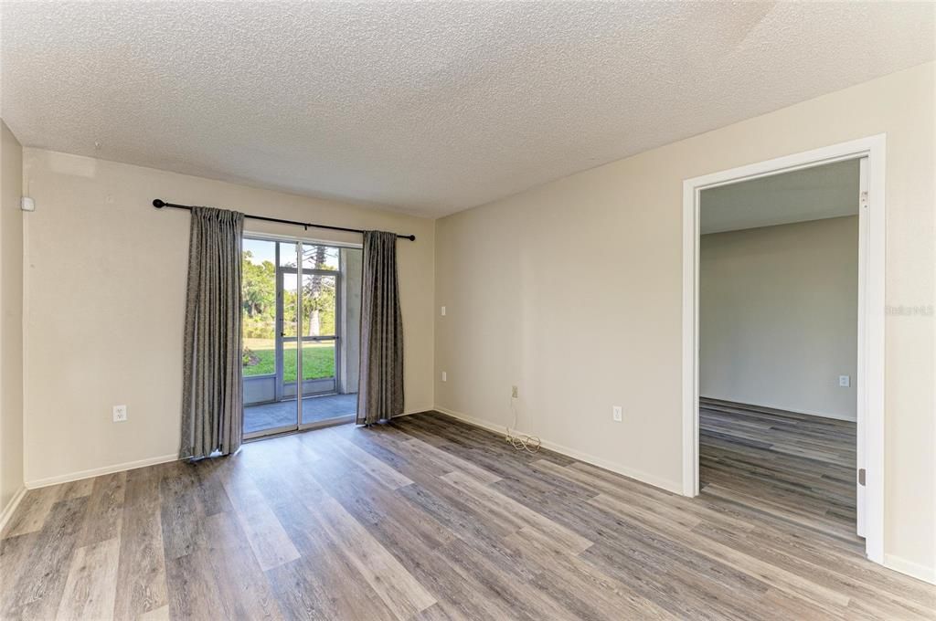 En Venta: $114,900 (2 camas, 1 baños, 912 Pies cuadrados)