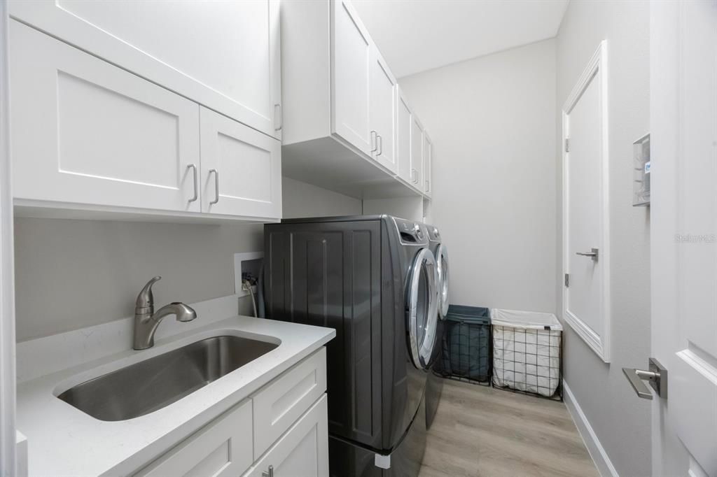 В аренду: $3,000 (3 спален, 2 ванн, 2230 Квадратных фут)