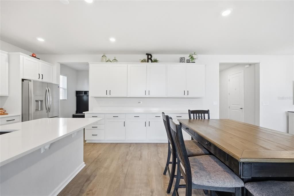 For Rent: $3,300 (5 beds, 3 baths, 3106 Square Feet)