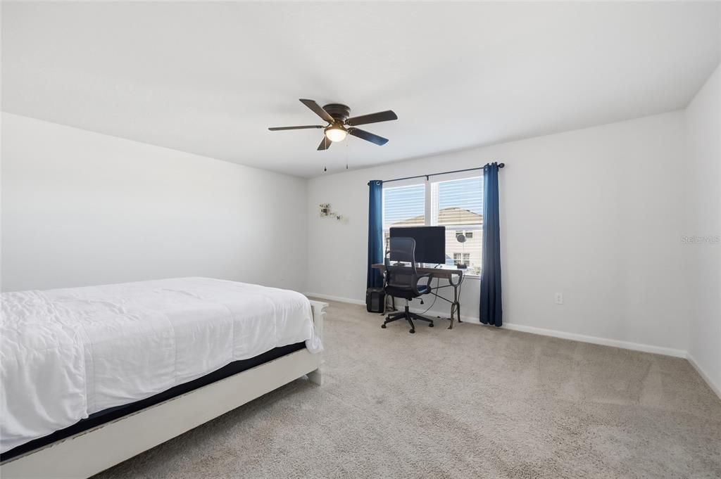 For Rent: $3,300 (5 beds, 3 baths, 3106 Square Feet)