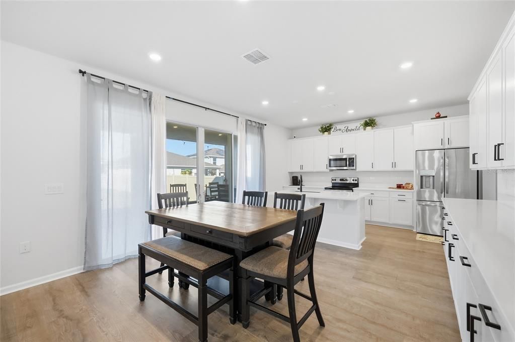 For Rent: $3,300 (5 beds, 3 baths, 3106 Square Feet)