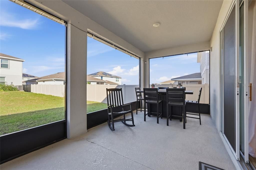 For Rent: $3,300 (5 beds, 3 baths, 3106 Square Feet)