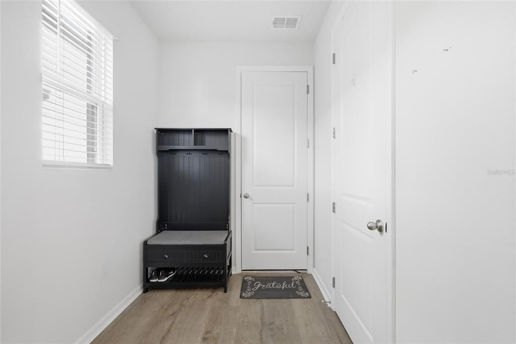 For Rent: $3,300 (5 beds, 3 baths, 3106 Square Feet)