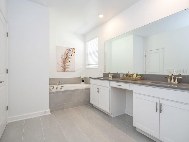 En Renta: $5,100 (5 camas, 5 baños, 3081 Pies cuadrados)