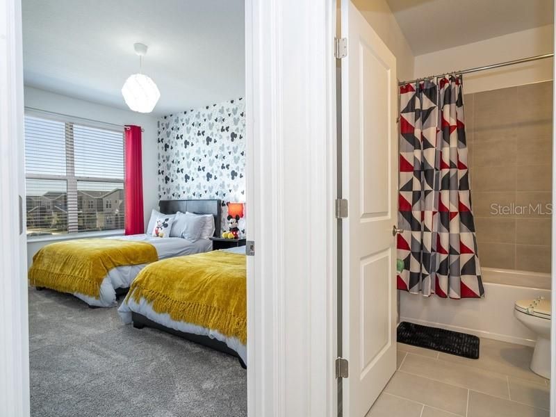 En Renta: $5,100 (5 camas, 5 baños, 3081 Pies cuadrados)