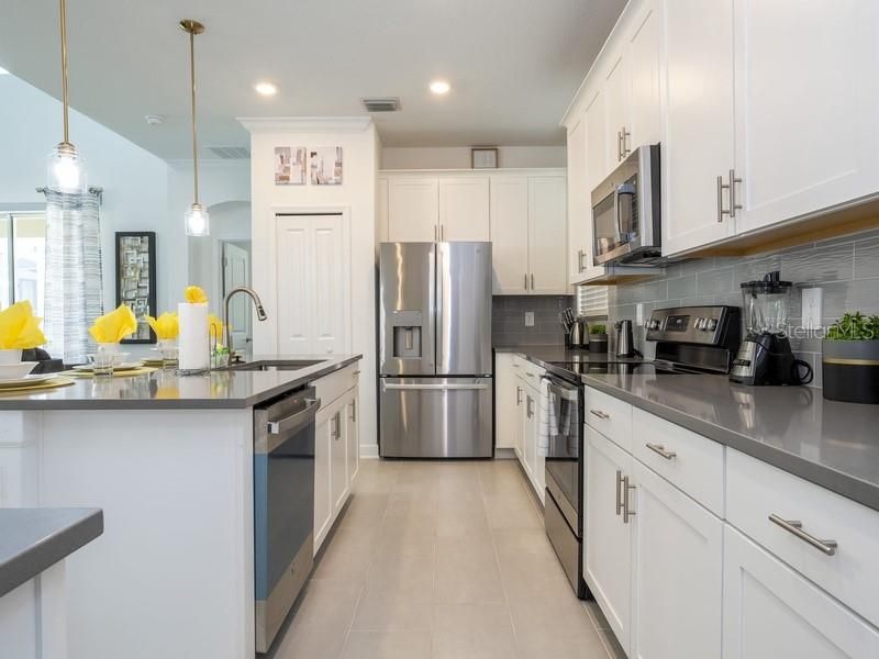 En Renta: $5,100 (5 camas, 5 baños, 3081 Pies cuadrados)