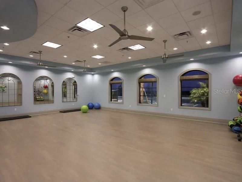 En Renta: $5,100 (5 camas, 5 baños, 3081 Pies cuadrados)