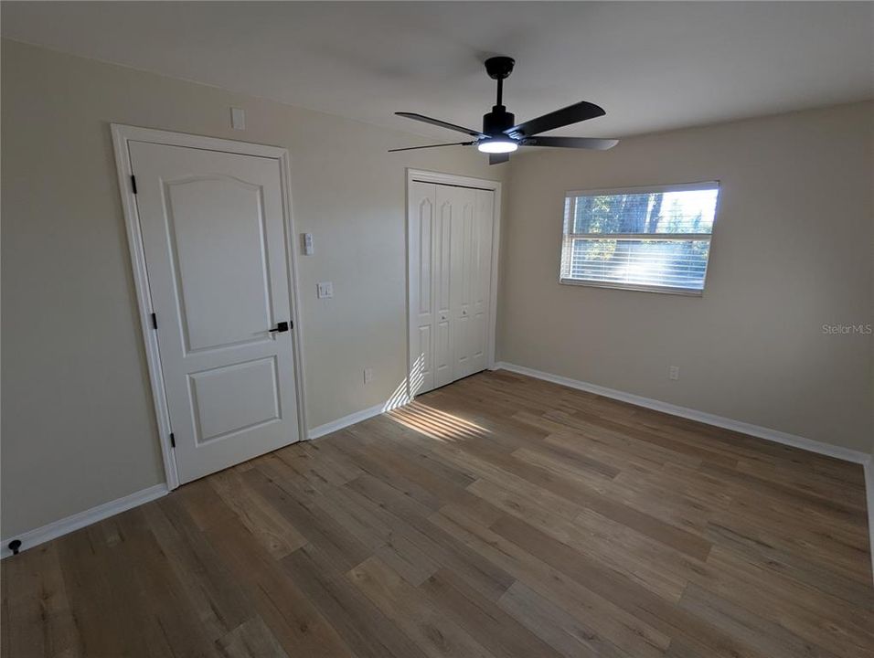 For Sale: $375,000 (3 beds, 2 baths, 1600 Square Feet)