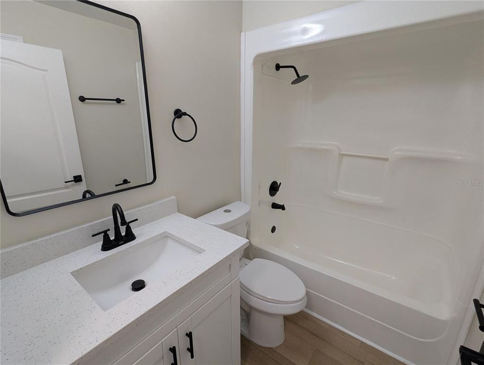 For Sale: $375,000 (3 beds, 2 baths, 1600 Square Feet)