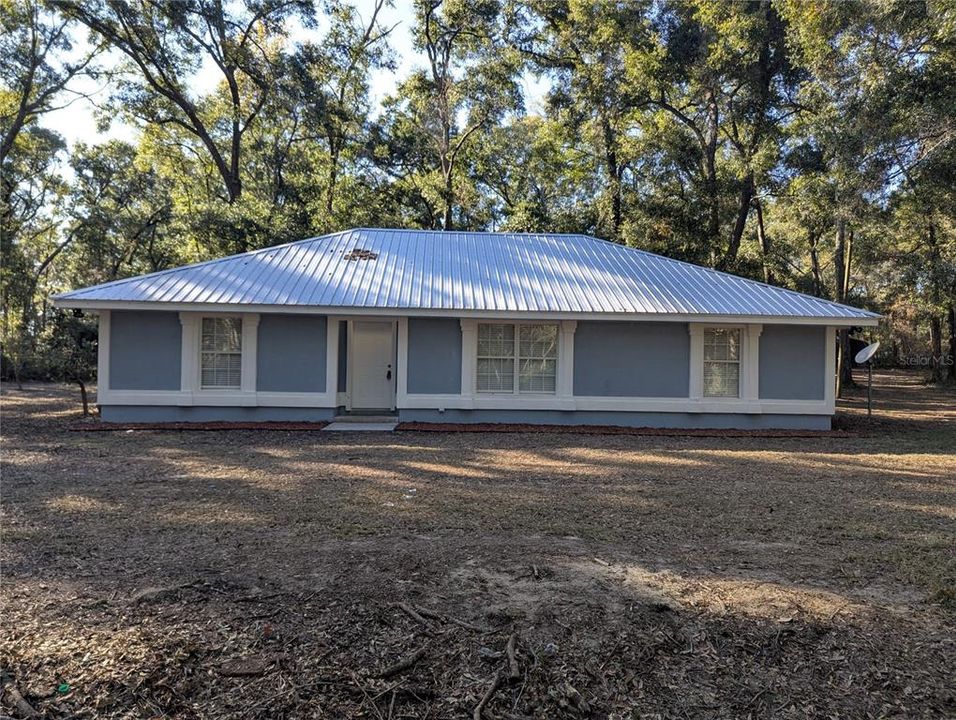 For Sale: $375,000 (3 beds, 2 baths, 1600 Square Feet)