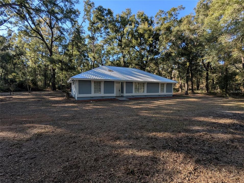 For Sale: $375,000 (3 beds, 2 baths, 1600 Square Feet)