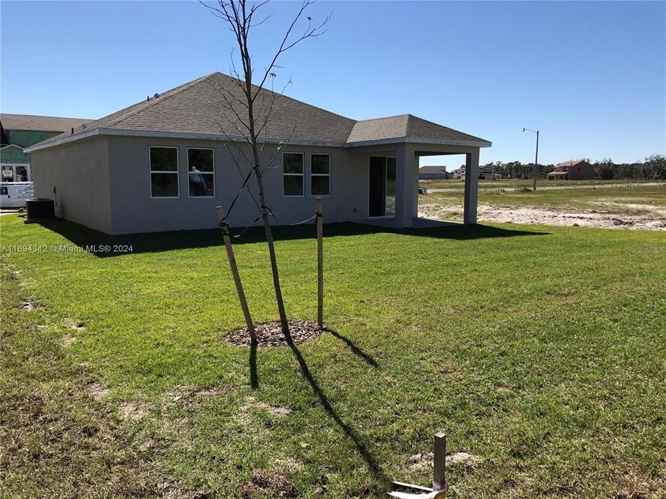 For Sale: $355,500 (3 beds, 2 baths, 1474 Square Feet)