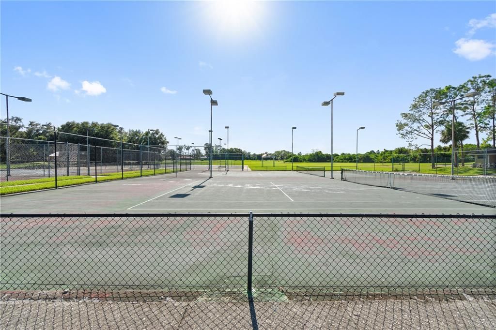 待售: $335,000 (3 贝兹, 2 浴室, 2140 平方英尺)