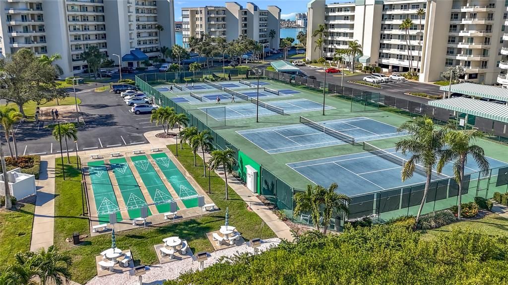 На продажу: $469,900 (2 спален, 2 ванн, 1145 Квадратных фут)