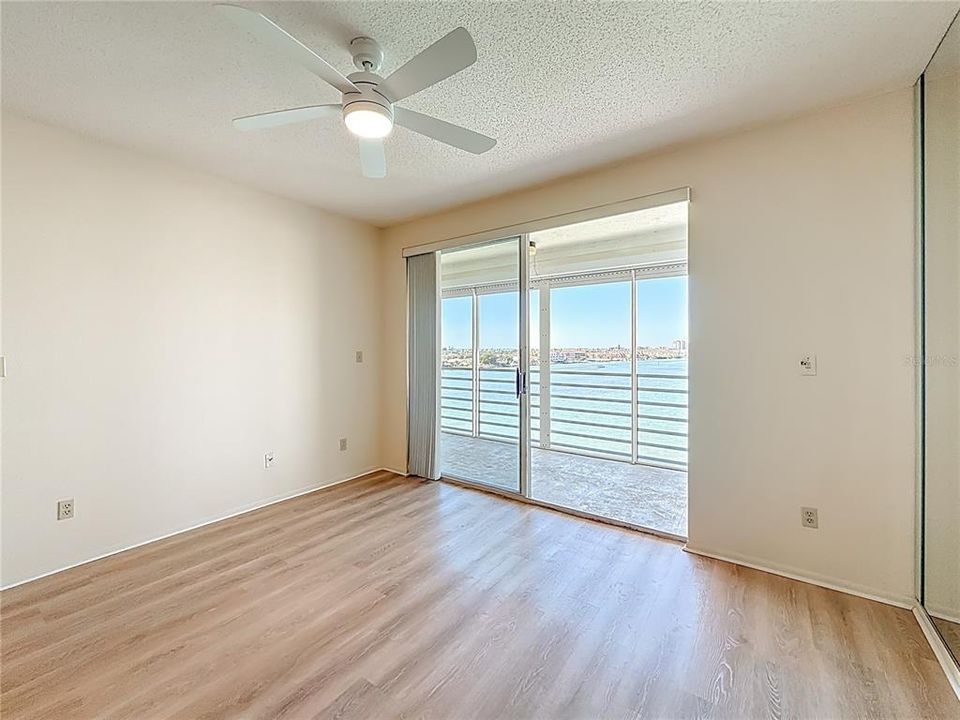 На продажу: $469,900 (2 спален, 2 ванн, 1145 Квадратных фут)