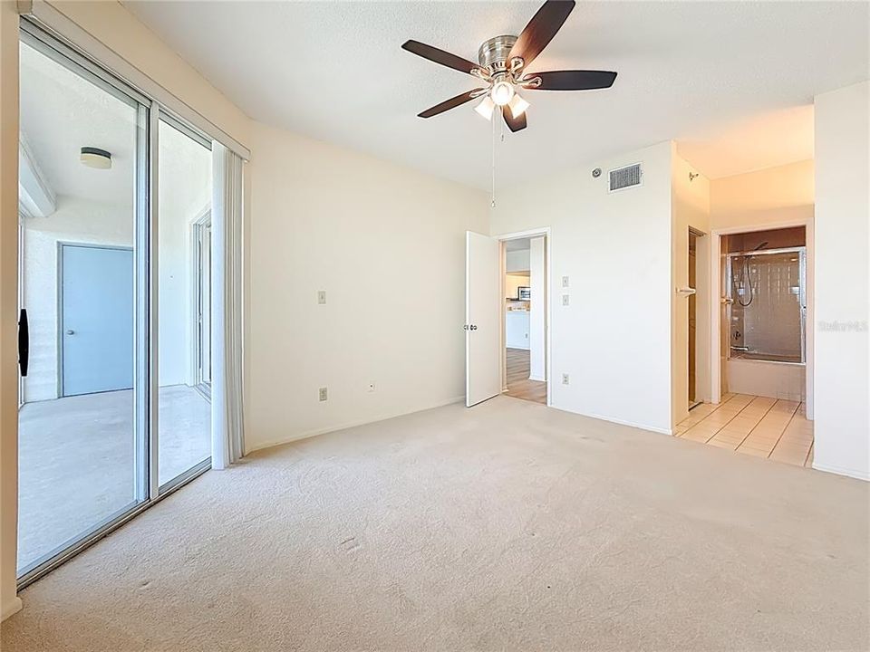 На продажу: $469,900 (2 спален, 2 ванн, 1145 Квадратных фут)