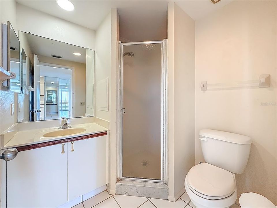 На продажу: $469,900 (2 спален, 2 ванн, 1145 Квадратных фут)