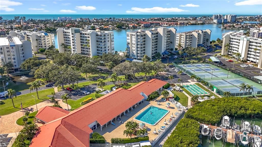 На продажу: $469,900 (2 спален, 2 ванн, 1145 Квадратных фут)