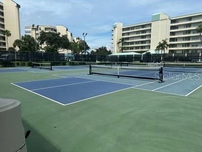 На продажу: $469,900 (2 спален, 2 ванн, 1145 Квадратных фут)