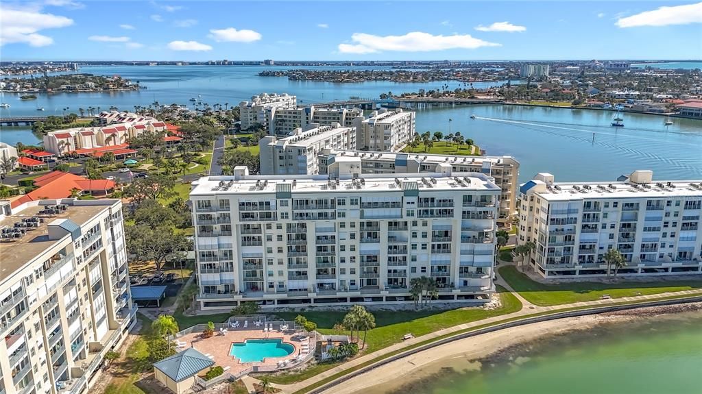 На продажу: $469,900 (2 спален, 2 ванн, 1145 Квадратных фут)