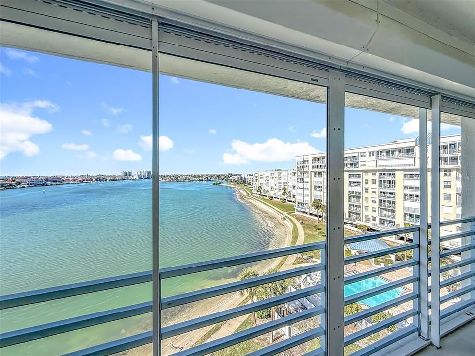 На продажу: $469,900 (2 спален, 2 ванн, 1145 Квадратных фут)