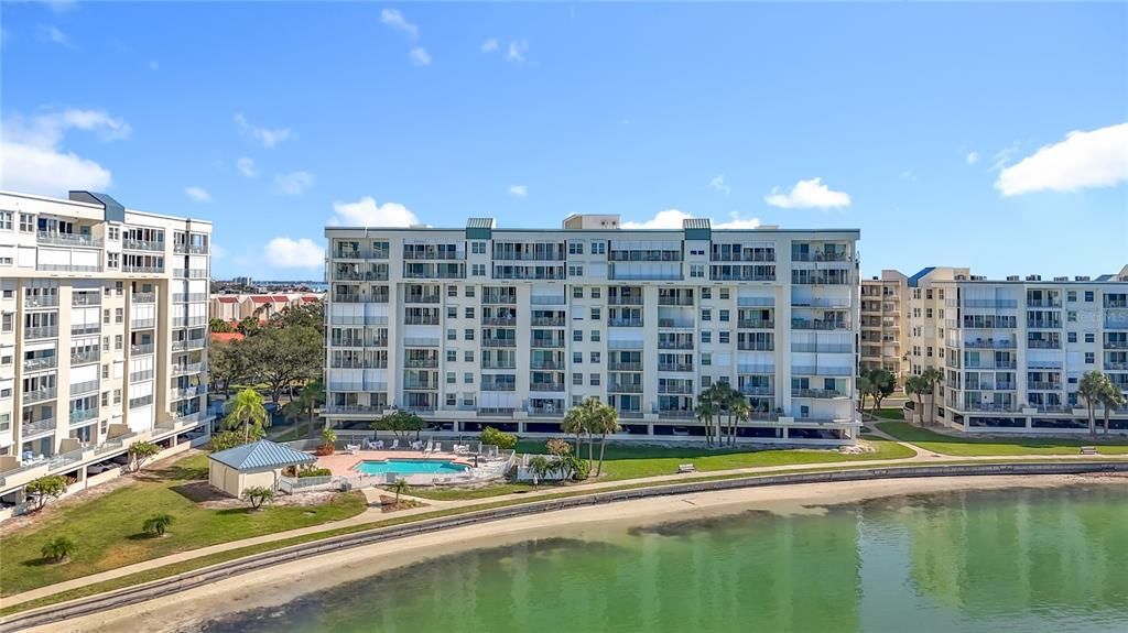 На продажу: $469,900 (2 спален, 2 ванн, 1145 Квадратных фут)