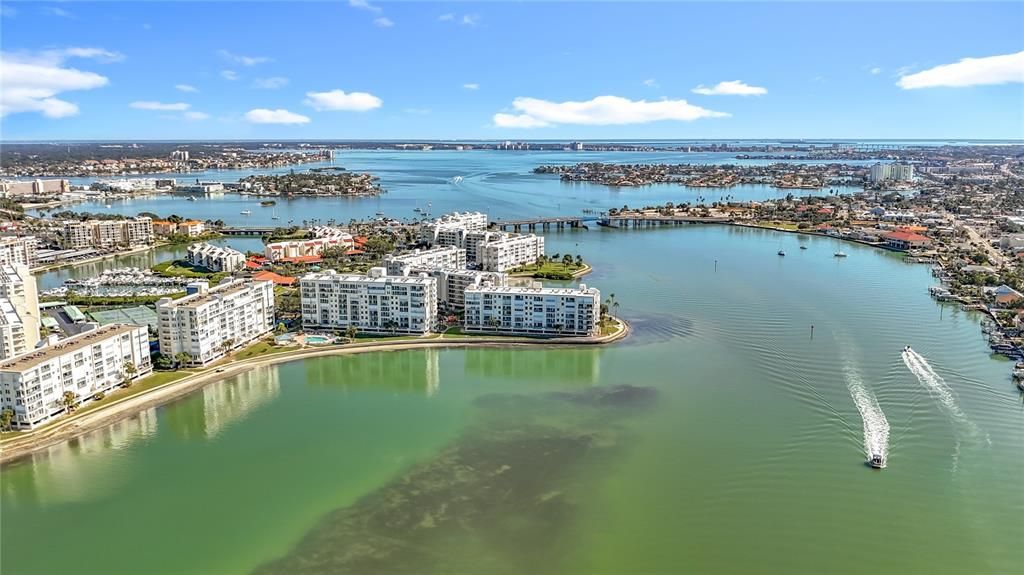 На продажу: $469,900 (2 спален, 2 ванн, 1145 Квадратных фут)