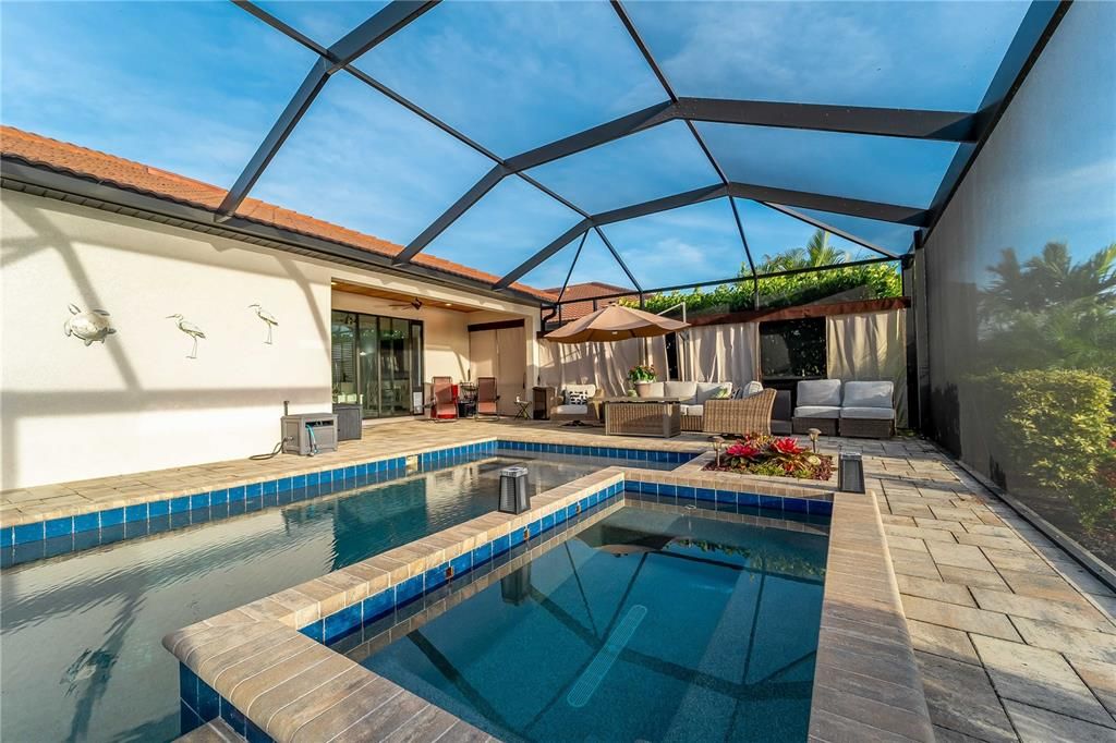 For Sale: $699,000 (3 beds, 3 baths, 1855 Square Feet)