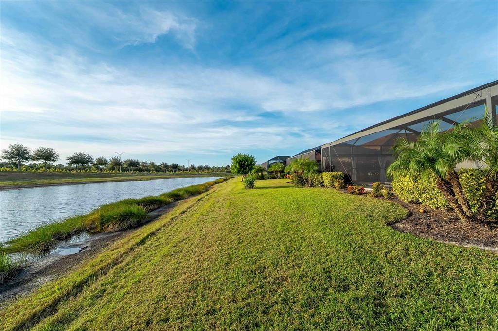 For Sale: $699,000 (3 beds, 3 baths, 1855 Square Feet)