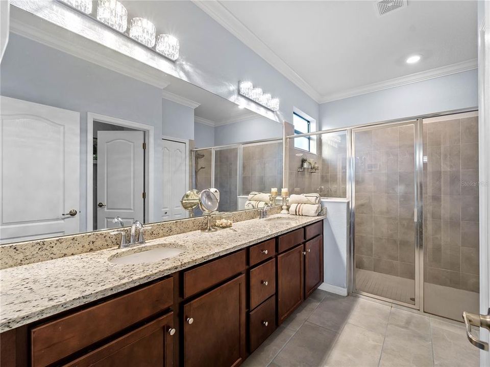 For Sale: $699,000 (3 beds, 3 baths, 1855 Square Feet)