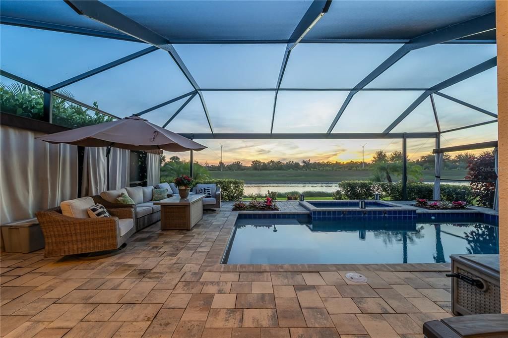 For Sale: $699,000 (3 beds, 3 baths, 1855 Square Feet)