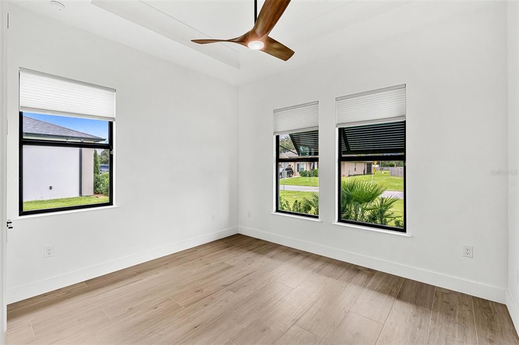 For Sale: $500,000 (3 beds, 2 baths, 1740 Square Feet)