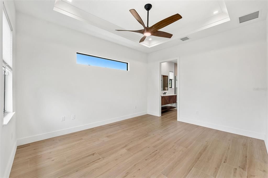 For Sale: $500,000 (3 beds, 2 baths, 1740 Square Feet)